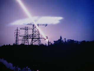 総合開館20周年記念　山崎博　計画と偶然