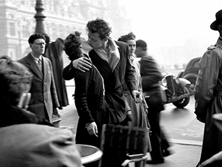 パリが愛した写真家 ロベール・ドアノー＜永遠の３秒＞
