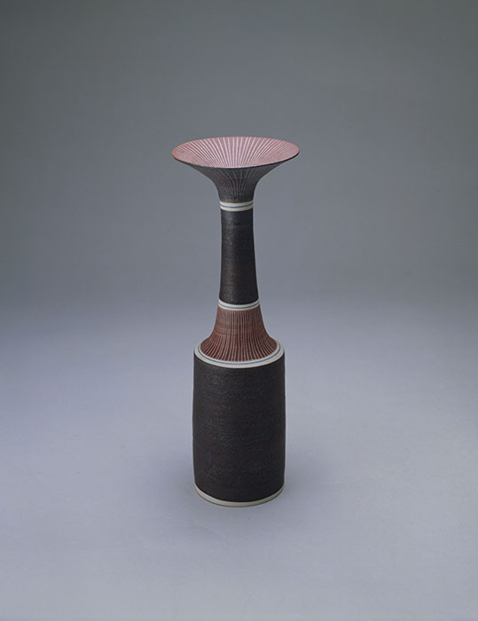 移転開館5周年記念 ルーシー・リー展―東西をつなぐ優美のうつわ― 国立工芸館-5