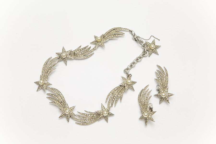 コスチュームジュエリー　美の変革者たち　シャネル、ディオール、スキャパレッリ　小瀧千佐子コレクションより 札幌芸術の森美術館-5