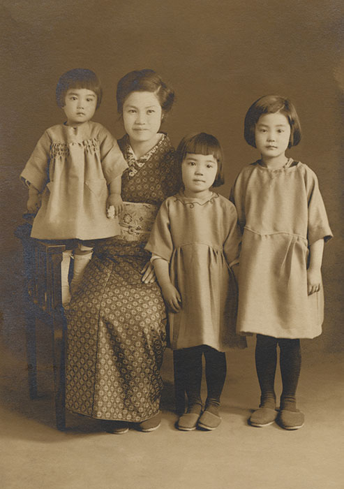 装いの翼　いわさきちひろ、茨木のり子、岡上淑子 ちひろ美術館・東京-2