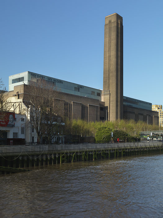 テート美術館 ― YBA & BEYOND 世界を変えた90s英国アート 京都市京セラ美術館-5