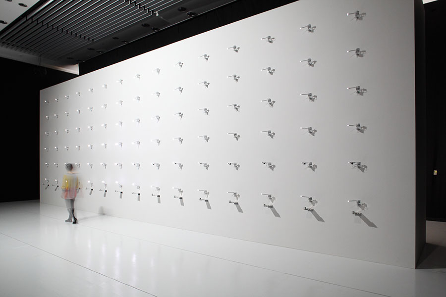 知覚の大霊廟をめざして——三上晴子のインタラクティヴ・インスタレーション NTTインターコミュニケーション・センター［ICC］-5