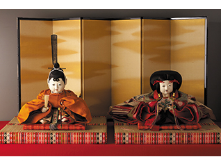 おひなさまと浮世絵の源氏絵 岩﨑夫人が愛した品々