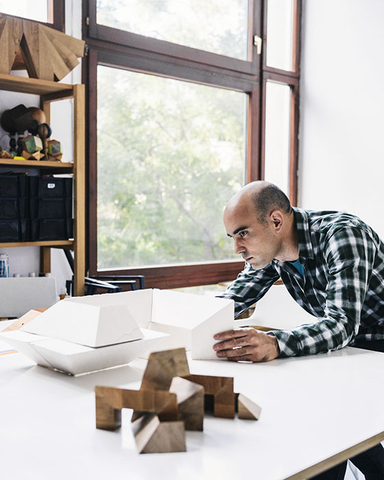 特別展「思考する彫刻家 ラファエル・ザルカと堀内正和―幾何学とモダニティをめぐる対話（仮称）」 京都市京セラ美術館-2