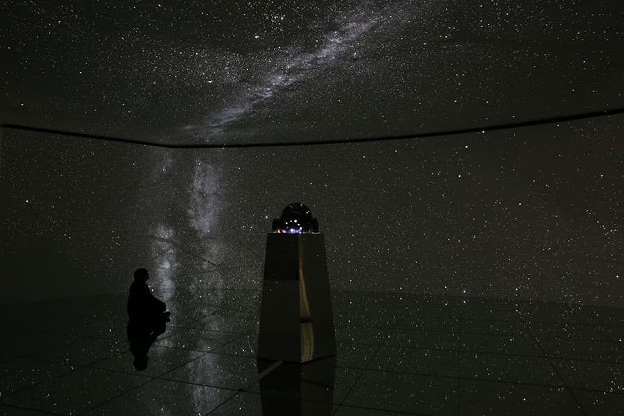 『チ。 ―地球の運動について―』×東京シティビュー ～世界の見方が変わる体験を、展望台で～ 六本木ヒルズ展望台 東京シティビュー-4