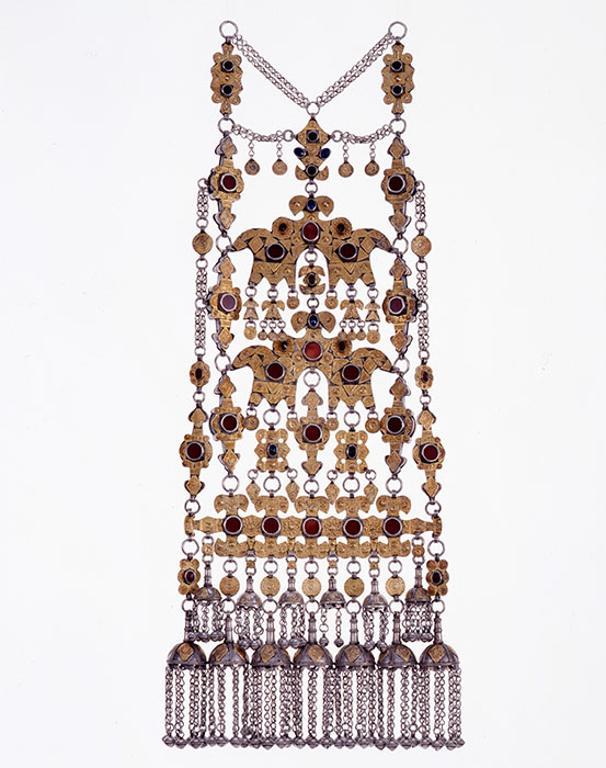 中央アジアの手仕事　―華麗なる刺繍とジュエリー　広島県立美術館コレクションより― 渋谷区立松濤美術館-6