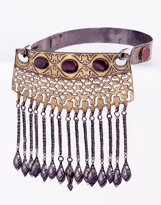 中央アジアの手仕事　―華麗なる刺繍とジュエリー　広島県立美術館コレクションより― 渋谷区立松濤美術館-9