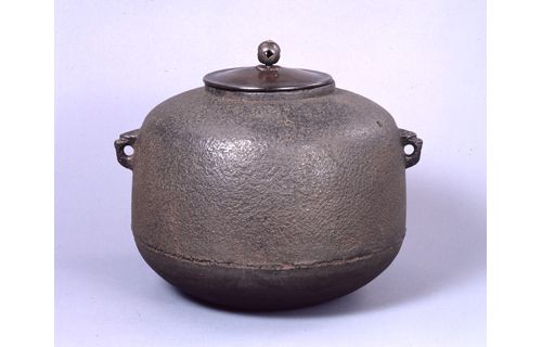 常設展「日本の金工品－鏡・釜・刀装具－」 和泉市久保惣記念美術館-4