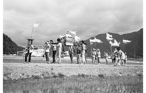 33年前の田の神祭り　子供神輿 福井県立若狭歴史博物館-3