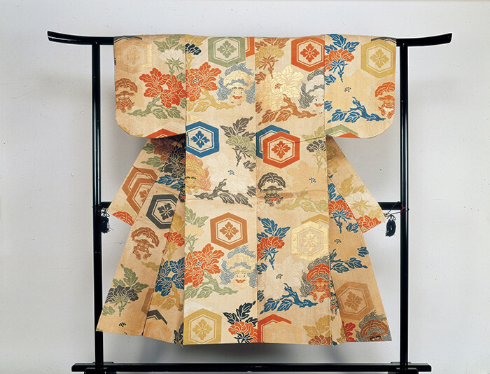 特別展 金剛宗家の能面と能装束 三井記念美術館-6