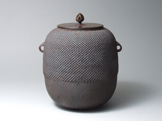 コレクション展「工芸セレクションⅡ お釜と香合」