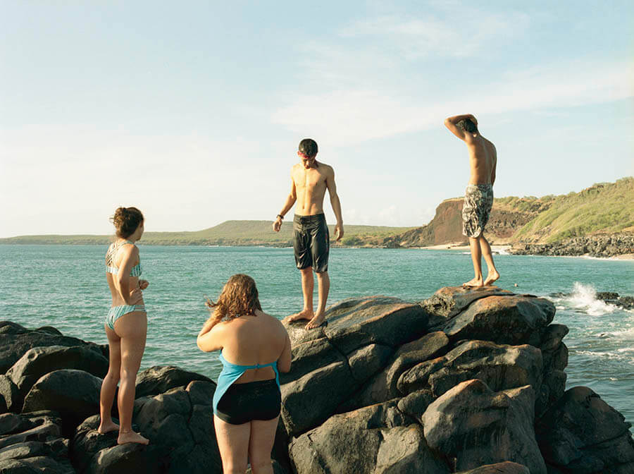 第三回入江泰吉記念写真賞受賞記念　真鍋奈央「波を綴る」展 入江泰吉記念奈良市写真美術館-5