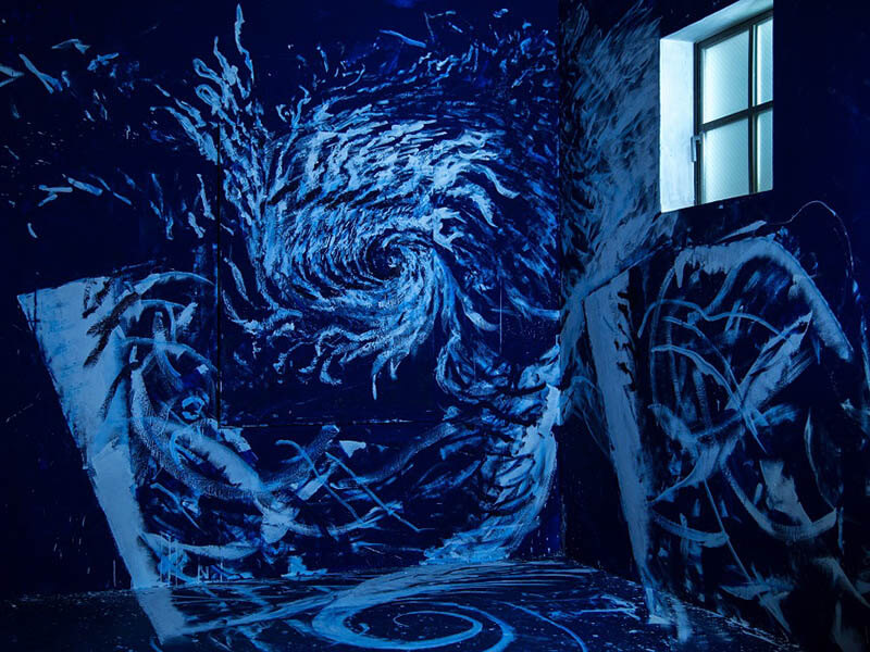 石田尚志展「弧上の光」 国際芸術センター青森-1