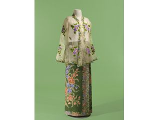 サロンクバヤ―シンガポール 麗しのスタイル　つながりあう世界のプラナカン・ファッション