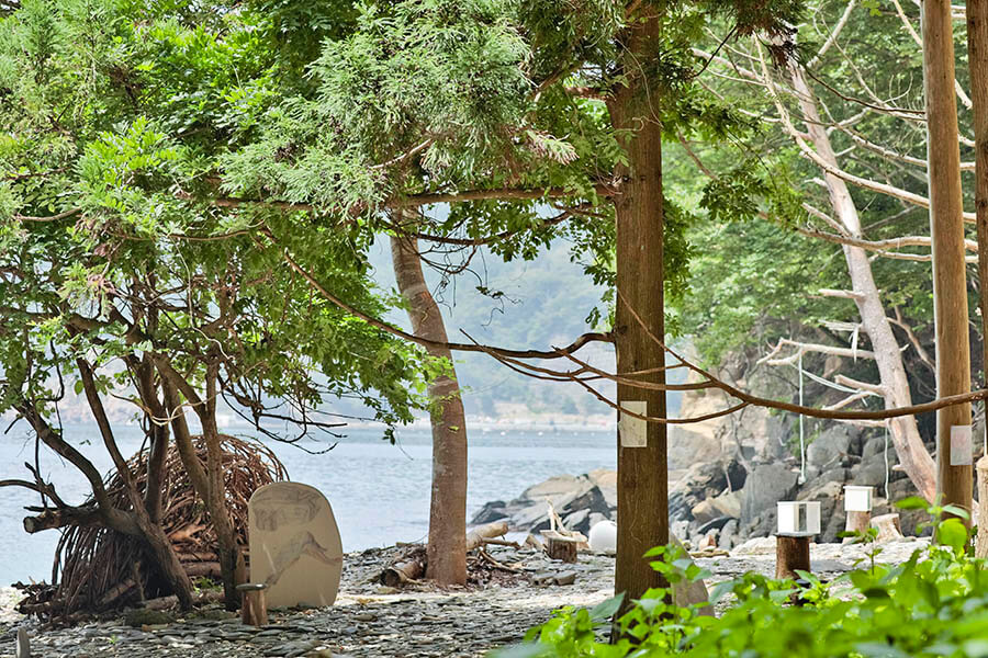 青木陵子 + 伊藤存 展　変化する自由分子のWORKSHOP ワタリウム美術館-2