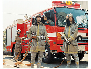 浅田政志「ほぼ家族。」展