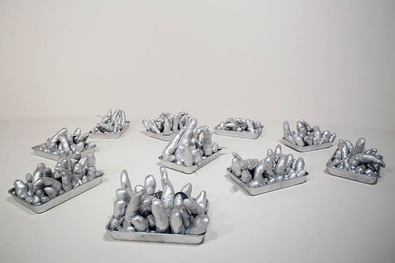 神秘と象徴の中間：草間彌生のモノクローム 草間彌生美術館-5