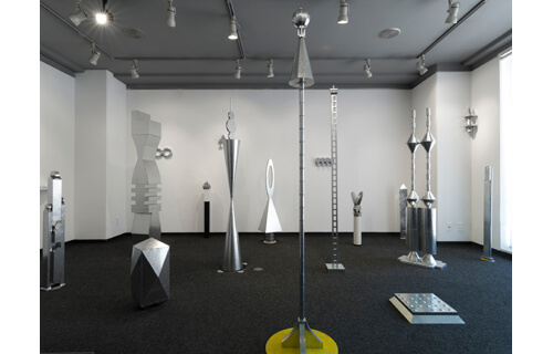 生への言祝（ことほ）ぎ　－インスタレーション、十二の柱＋出会いのパフォーマンス－ 大分県立美術館（OPAM）-12