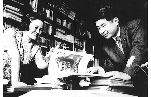 愛書総覧 ちひろの本棚 安曇野ちひろ美術館-4