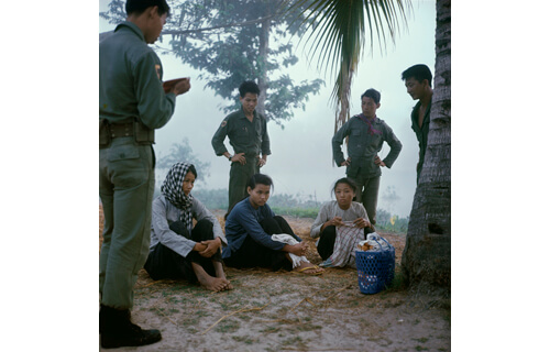 青森県立美術館開館10周年記念 「生誕80周年　澤田教一：故郷と戦場」  青森県立美術館-4