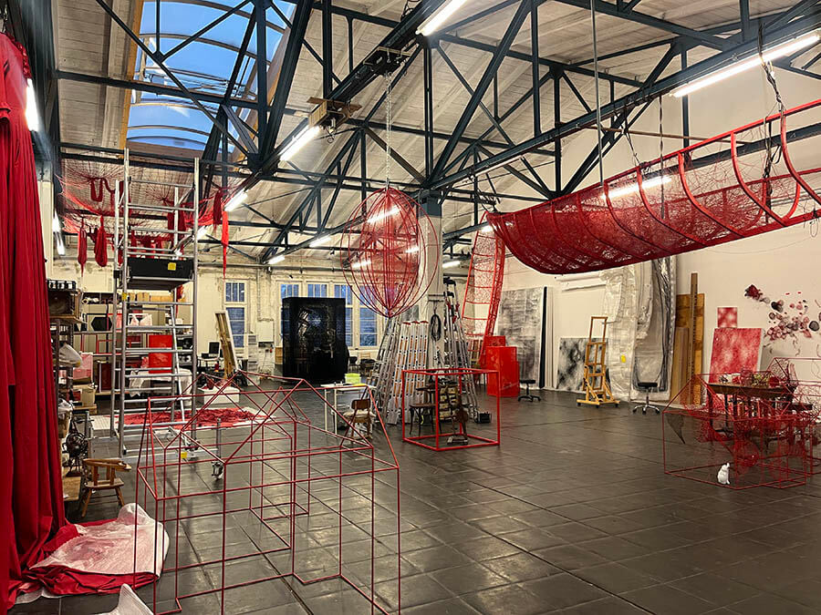 塩田千春　つながる私（アイ） 大阪中之島美術館-8