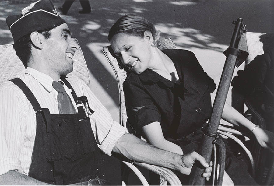 没後70年　戦争を越えて―写真家ロバート・キャパ、愛と共感の眼差し― 東京富士美術館-3